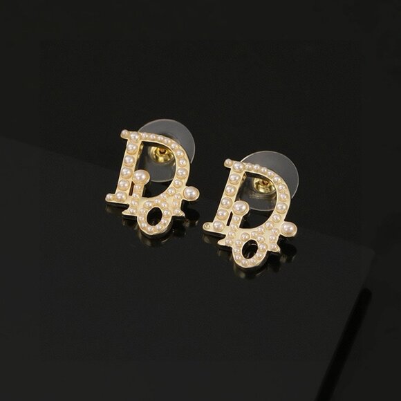 Dior Letter Pearl Earrings - Picture 1 of 6